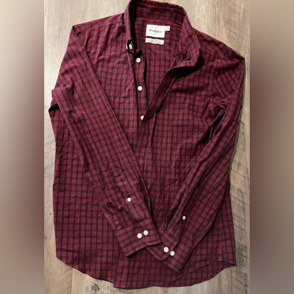 Mens Goodfellow Button Down Dress shirt - Medium - Slim fit
